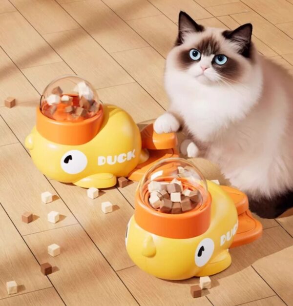 猫のおもちゃA